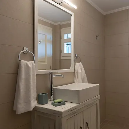 Ostria Studio, Oldtown Collection Kyparissia
